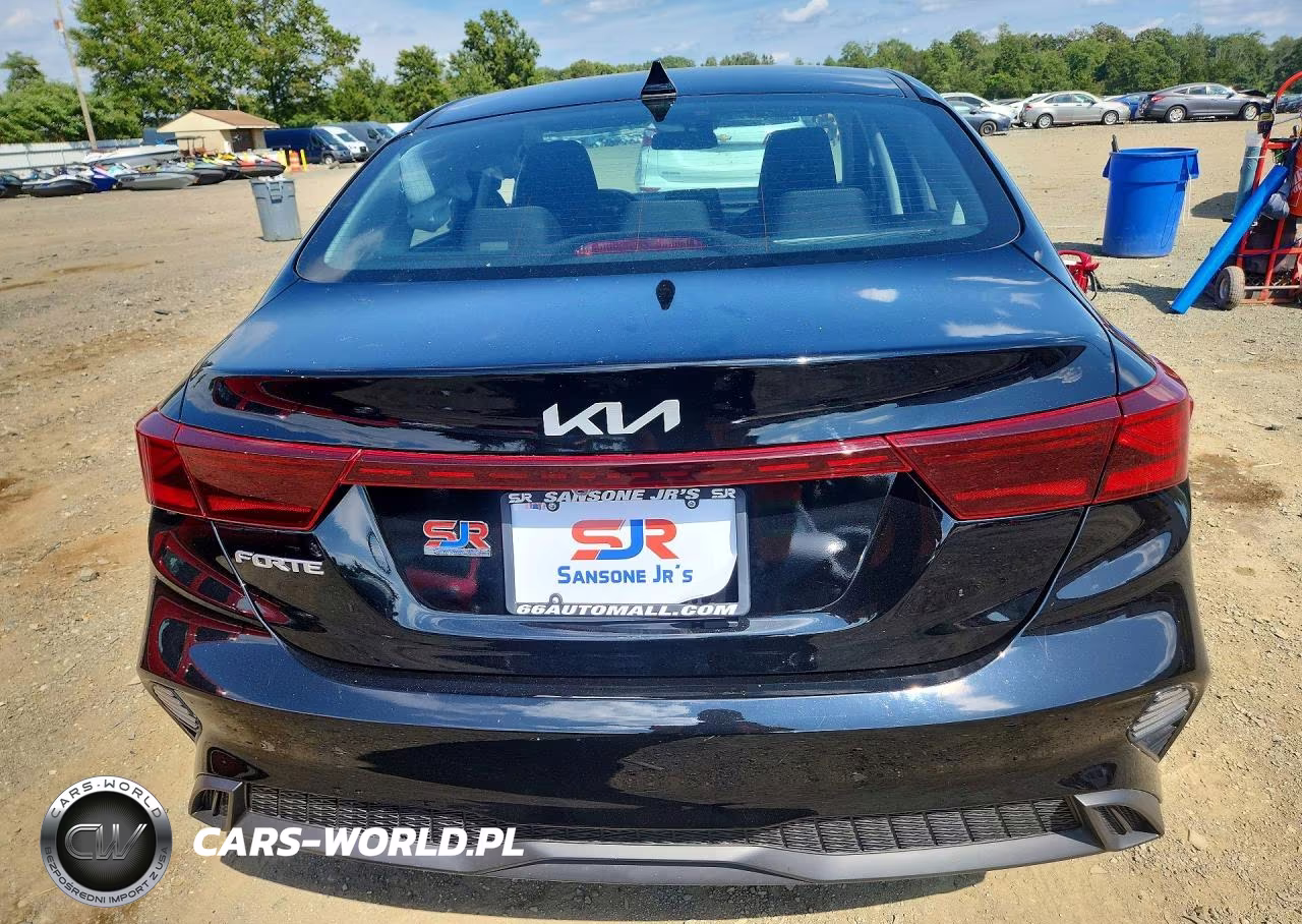2023 Kia Forte Lxs VIN:3KPF24AD8PE663931 - 6