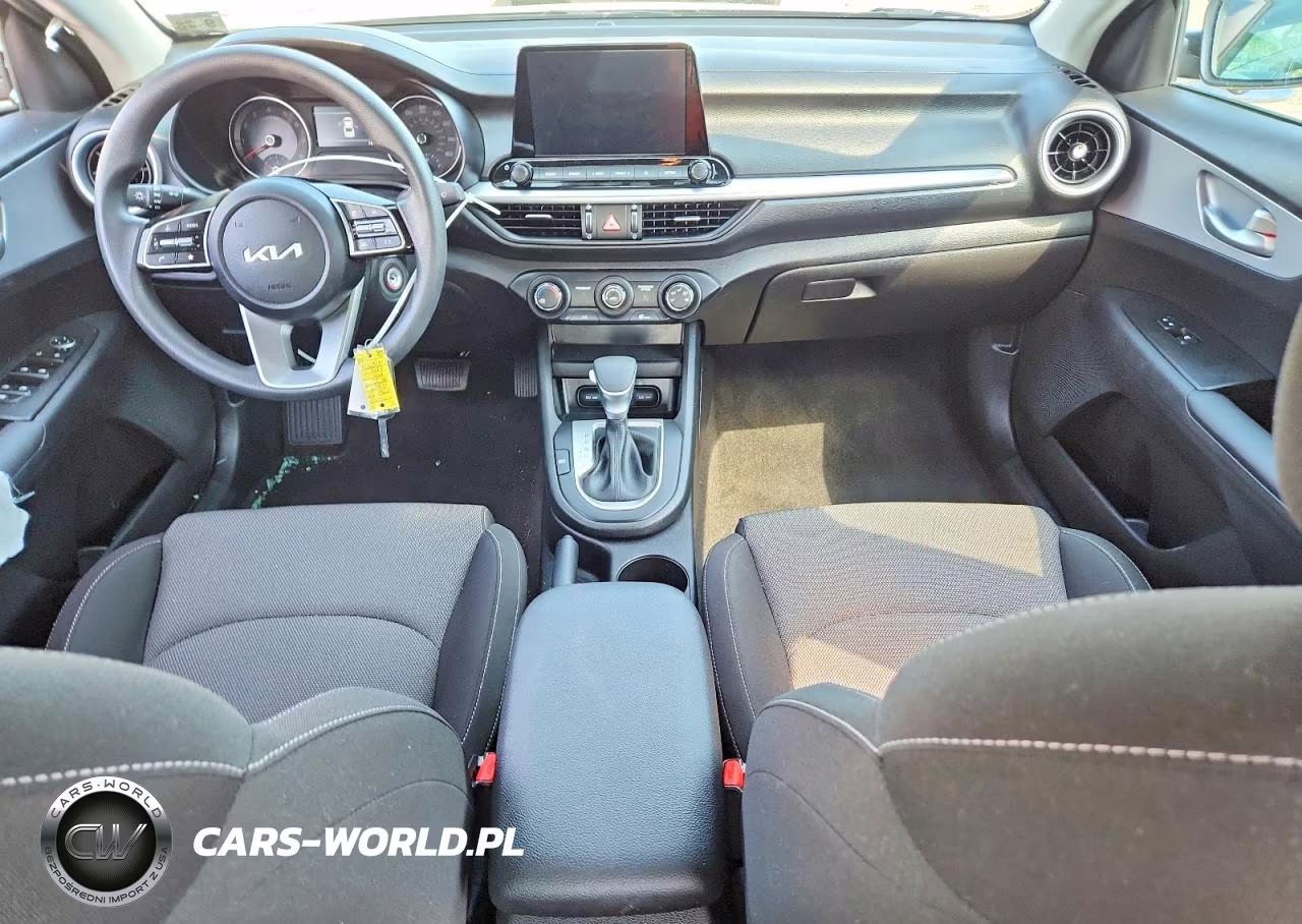 2023 Kia Forte Lxs VIN:3KPF24AD8PE663931 - 8