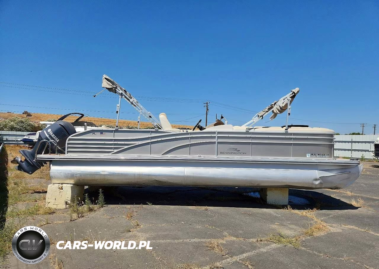2013 Bennington Marine Boat VIN:ETW84245H213 - 4