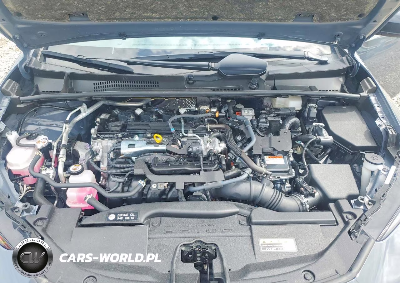2025 Toyota Prius Le VIN:JTDACAAU3S3061556 - 11
