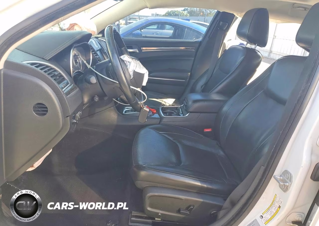 2016 Chrysler 300C VIN:2C3CCAEG2GH298402 - 7