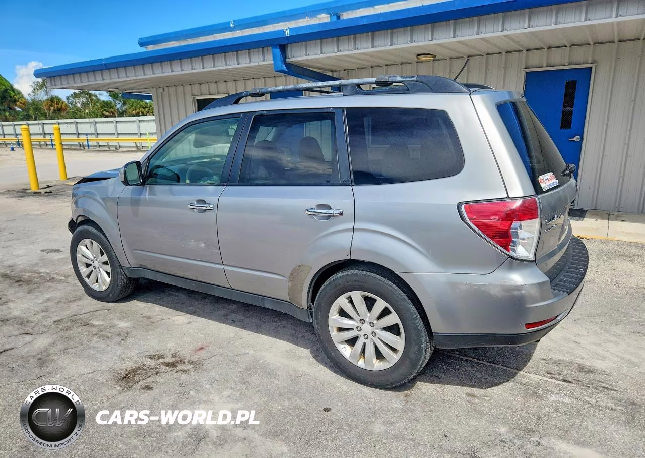 2011 Subaru Forester 2.5X Premium VIN:JF2SHBCC1BH746790 - 2