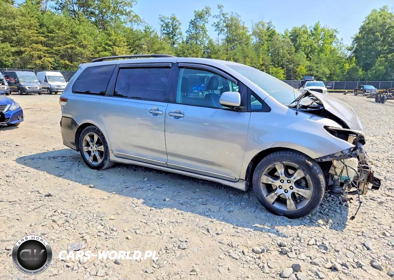 2012 Toyota Sienna Ce VIN:5TDXK3DC8CS183065 - 4