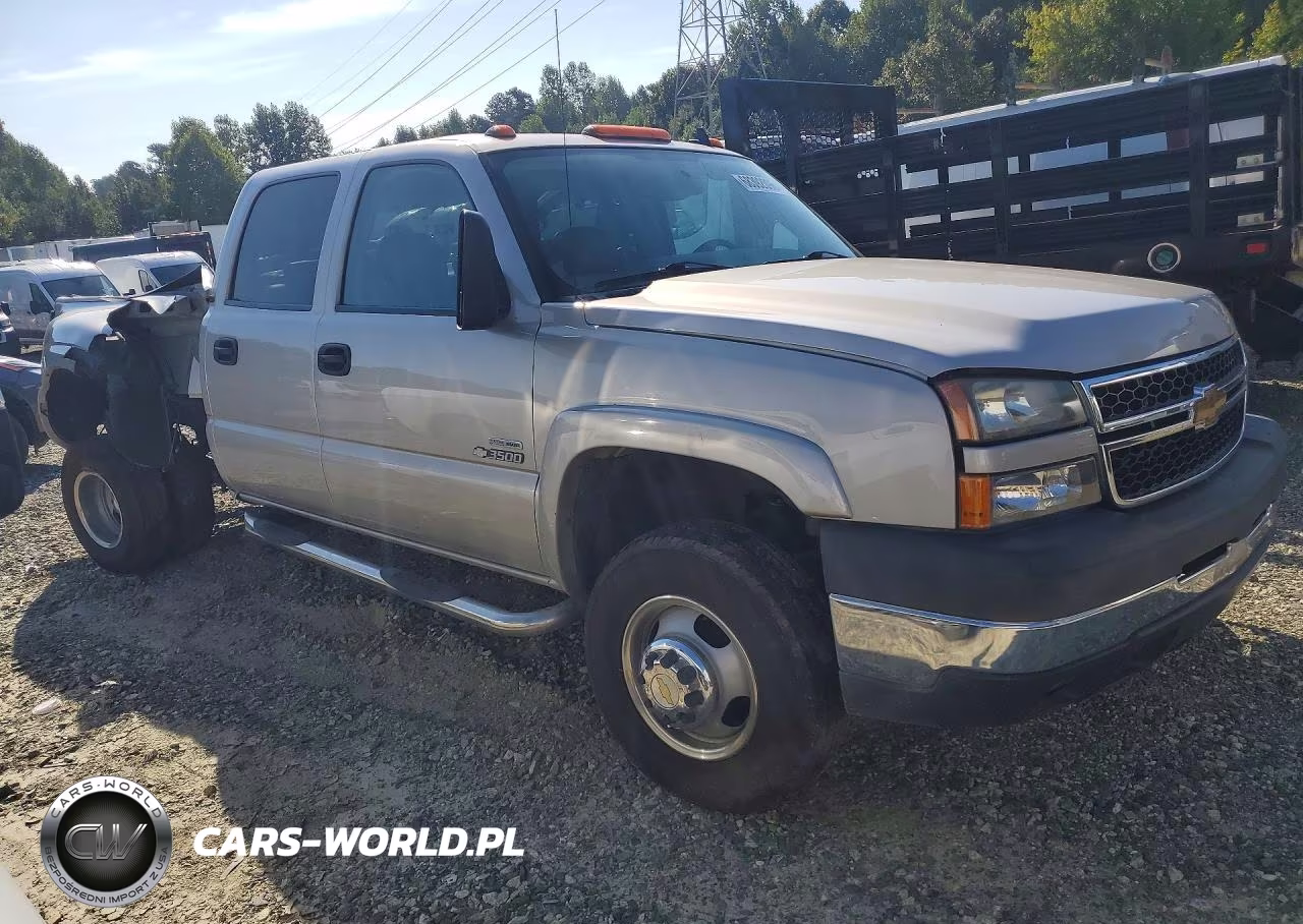 2007 Chevrolet Silverado K3500 VIN:1GCJK33D87F142750 - 4