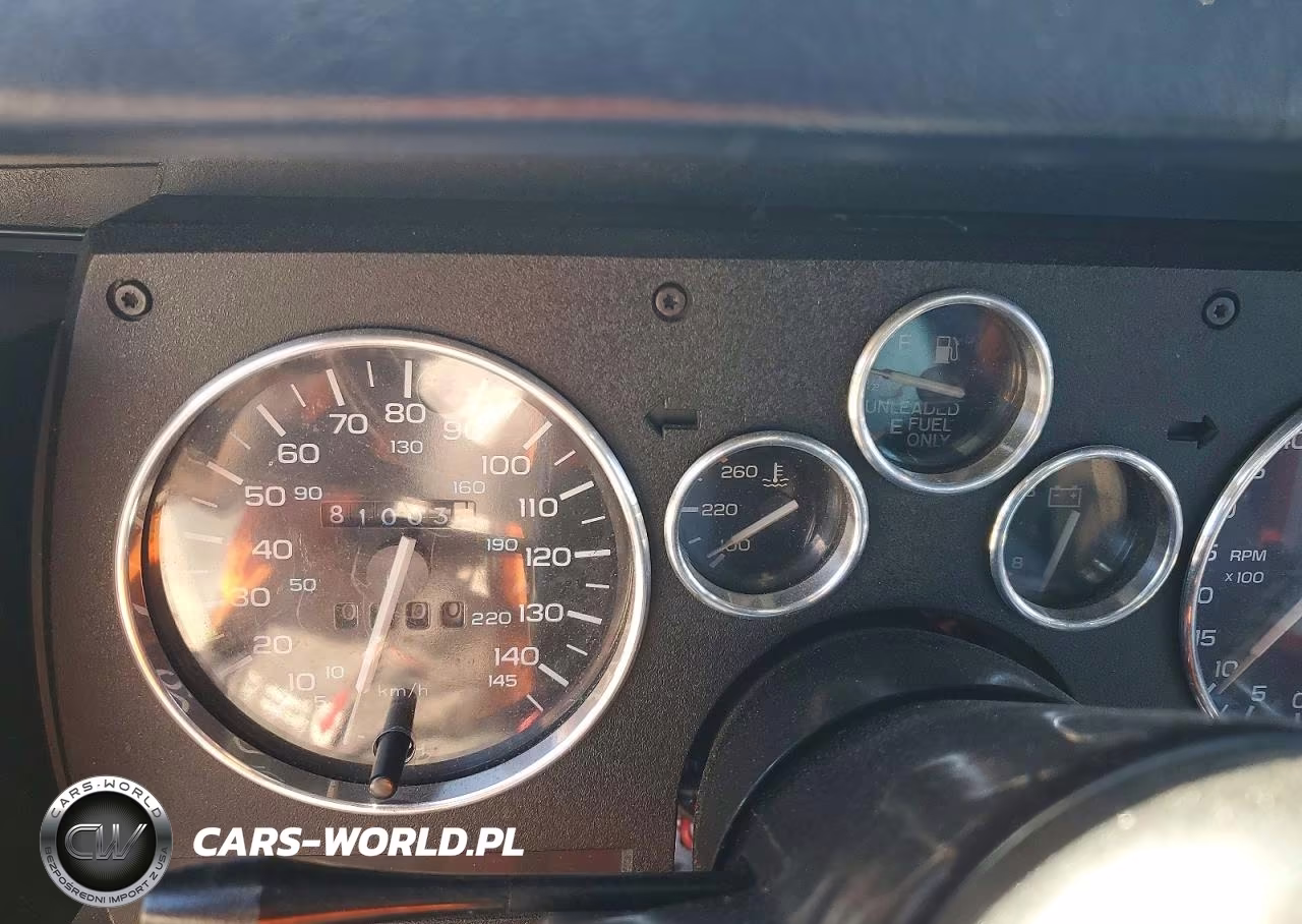 1982 Chevrolet Camaro VIN:1G1AP87H0CL131693 - 9