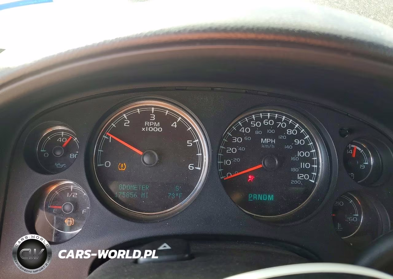 2005 Chevrolet Silverado C1500 VIN:2GCEC19V351180264 - 9