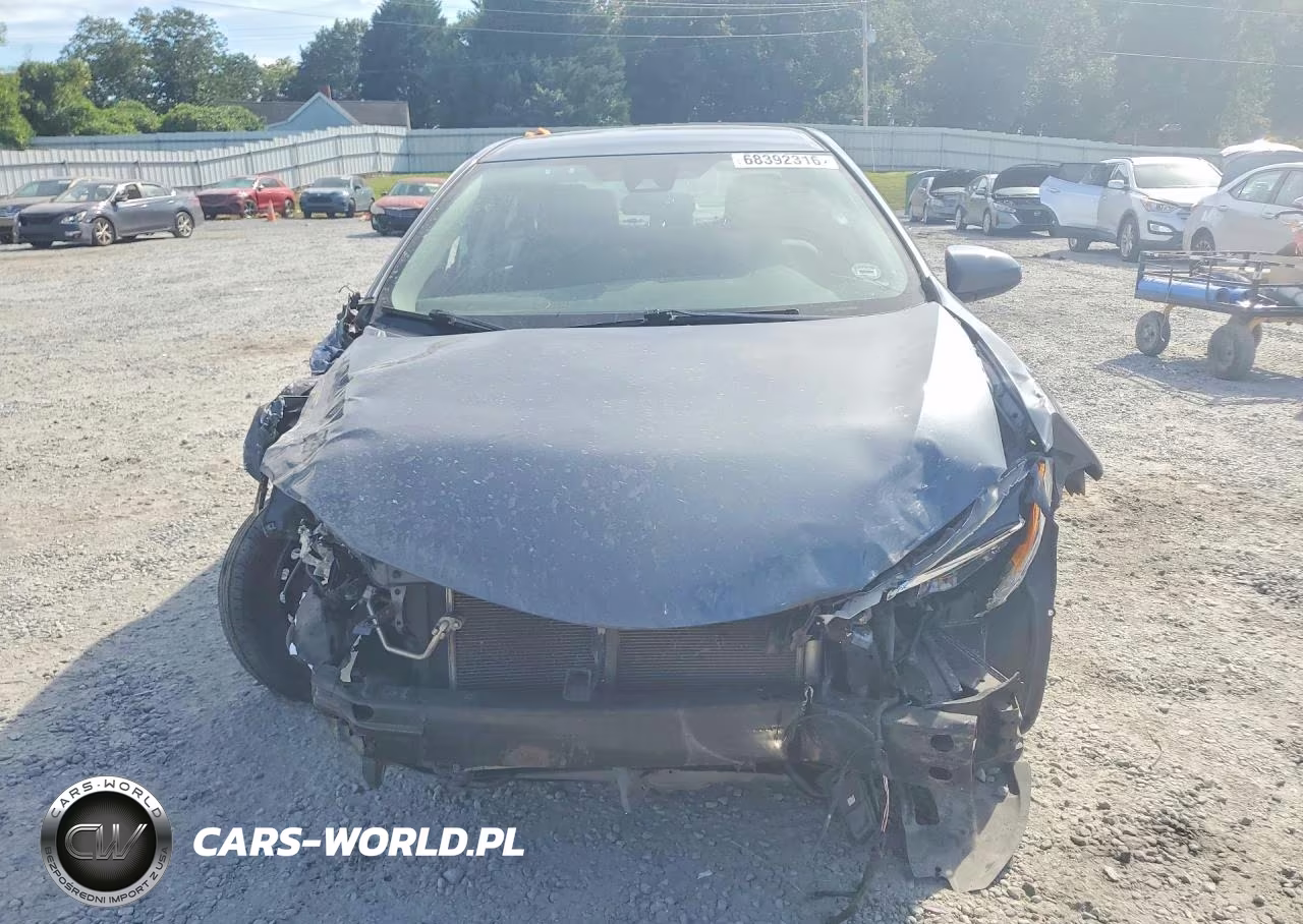 2017 Toyota Corolla Le VIN:2T1BURHE4HC885936 - 5