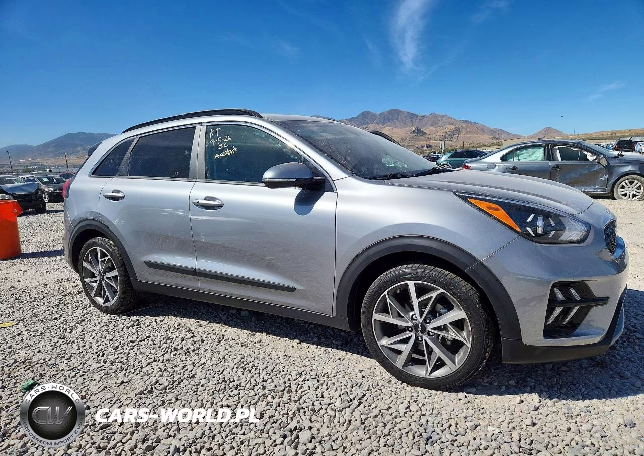 2022 Kia Niro Touring Special Edition VIN:KNDCC3LC4N5521566 - 4
