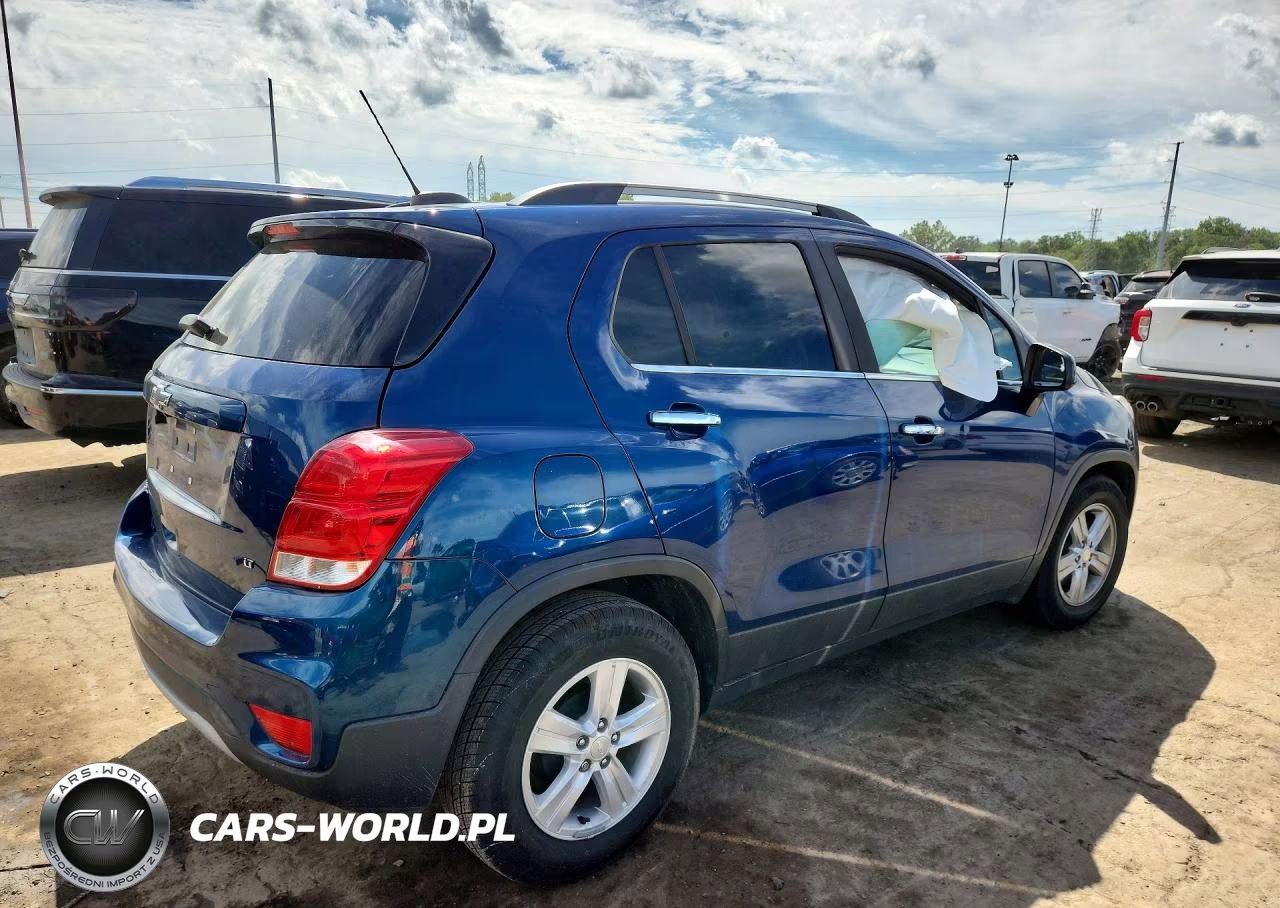 2019 Chevrolet Trax 1Lt VIN:3GNCJLSB2KL399937 - 3