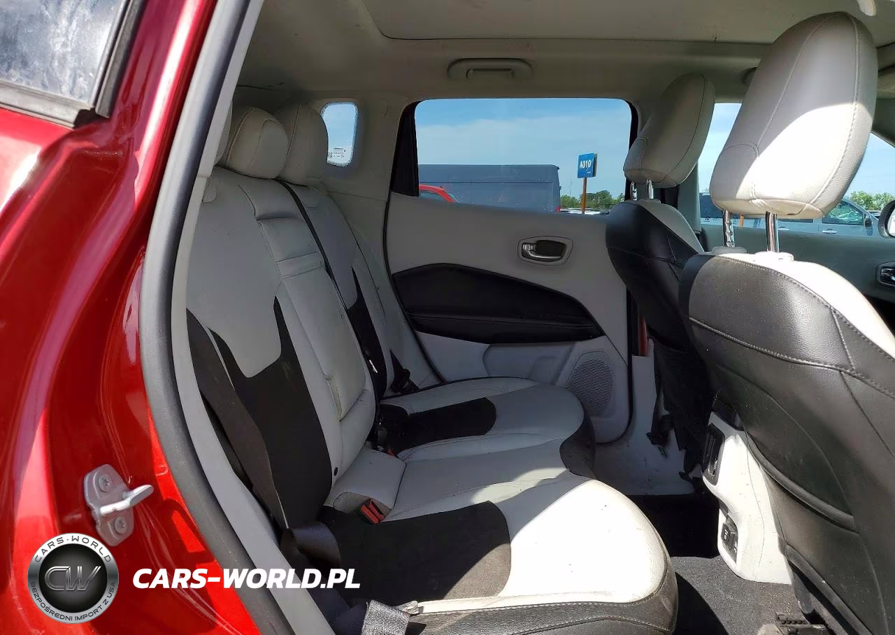 2019 Jeep Compass Latitude VIN:3C4NJCBB2KT685806 - 11