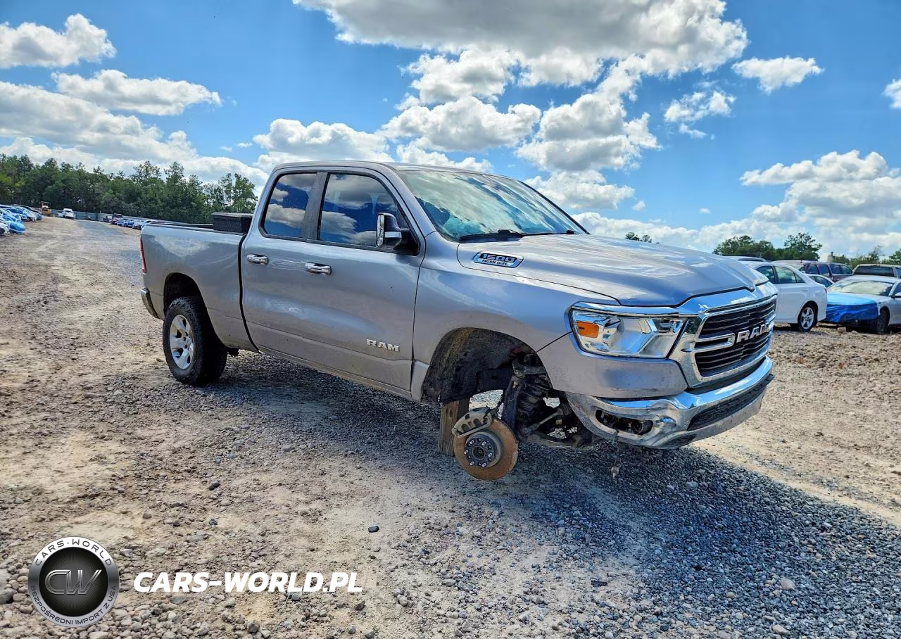 2020 Ram 1500 Big Horn-Lone Star VIN:1C6SRFBT3LN198287 - 4