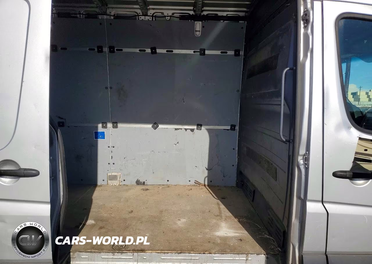 2017 Mercedes-Benz Sprinter 2500 Delivery Van VIN:WD3PE8CD8HP557264 - 11