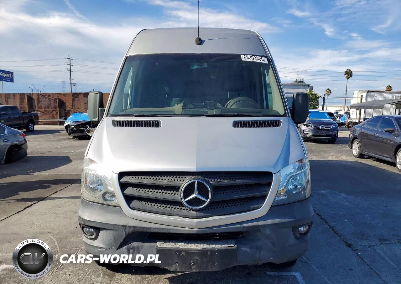 2017 Mercedes-Benz Sprinter 2500 Delivery Van VIN:WD3PE8CD8HP557264 - 5