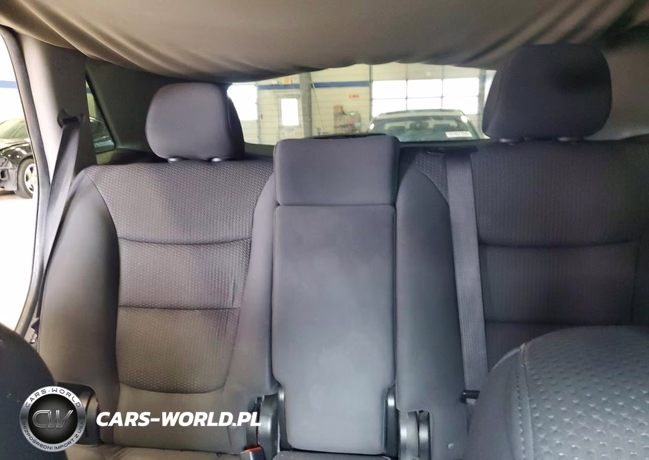 2011 Kia Sorento Lx VIN:5XYKT3A16BG127776 - 10
