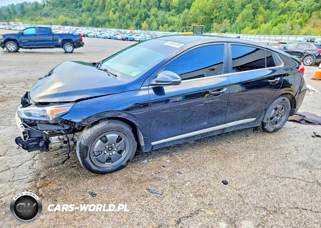 2022 Hyundai Ioniq Se