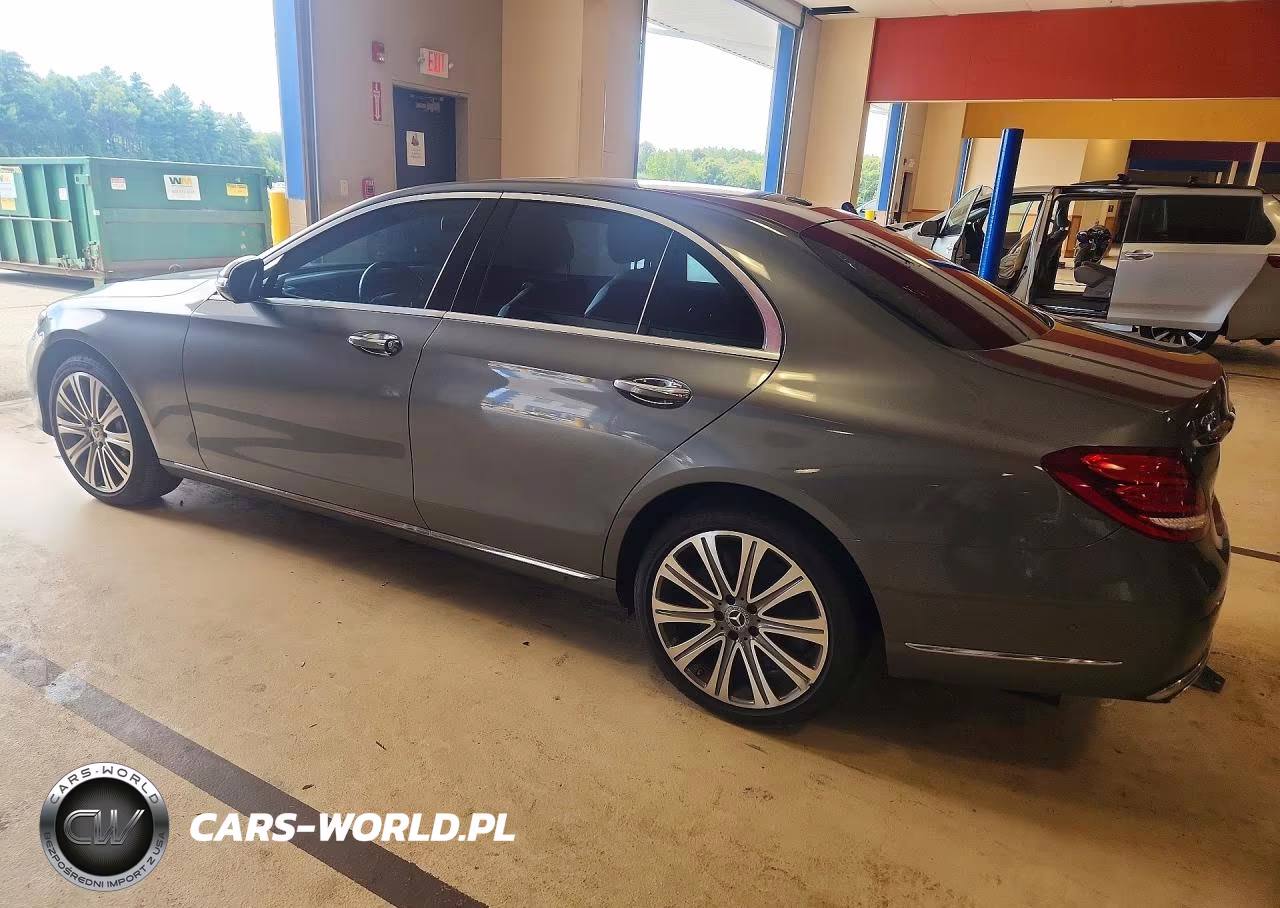 2018 Mercedes-Benz E 400 4Matic VIN:WDDZF6GB2JA425205 - 2