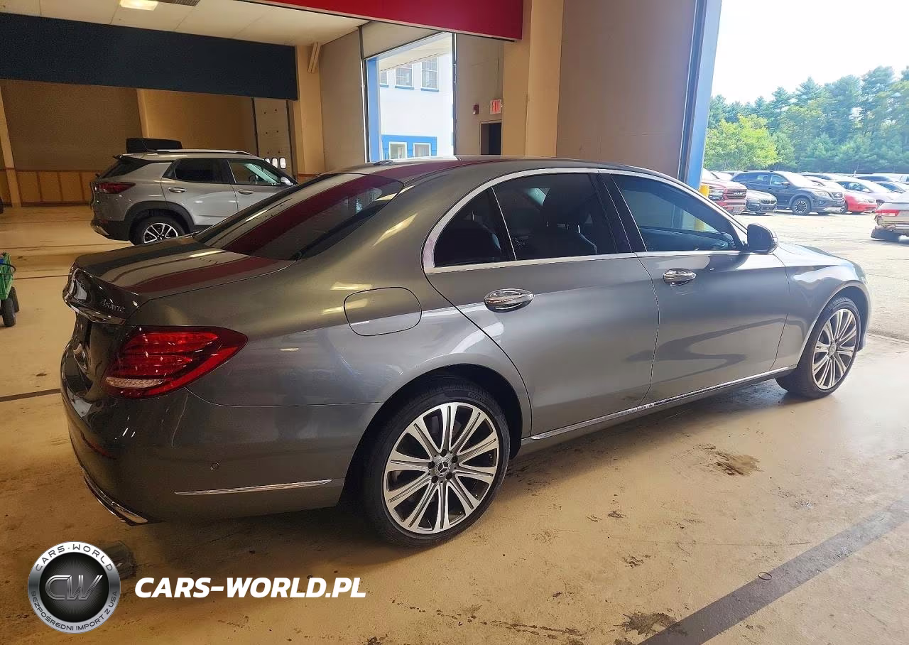 2018 Mercedes-Benz E 400 4Matic VIN:WDDZF6GB2JA425205 - 3