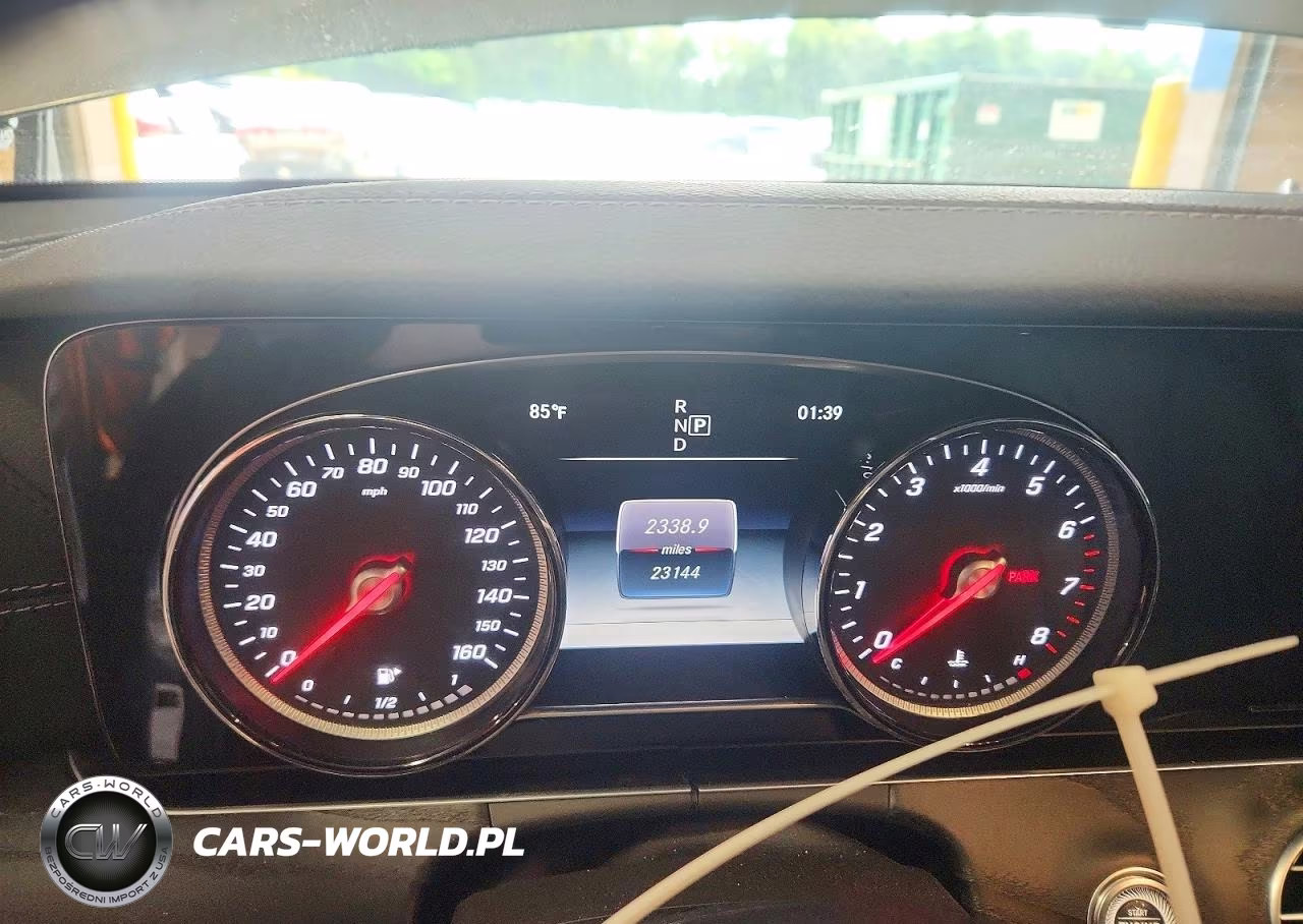 2018 Mercedes-Benz E 400 4Matic VIN:WDDZF6GB2JA425205 - 9