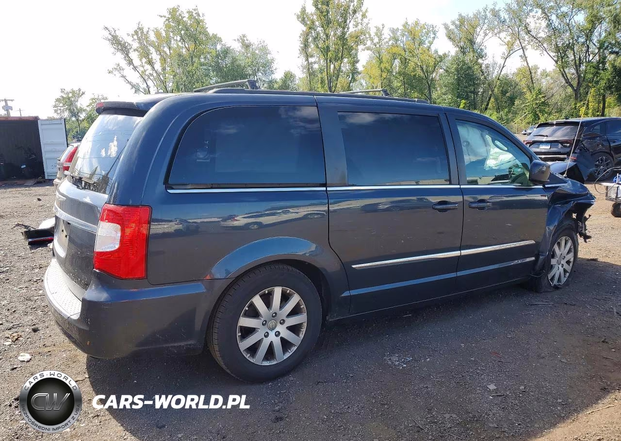 2013 Chrysler Town & Country Touring VIN:2C4RC1BG3DR605933 - 3