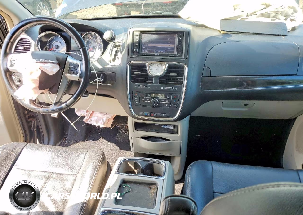 2013 Chrysler Town & Country Touring VIN:2C4RC1BG3DR605933 - 8