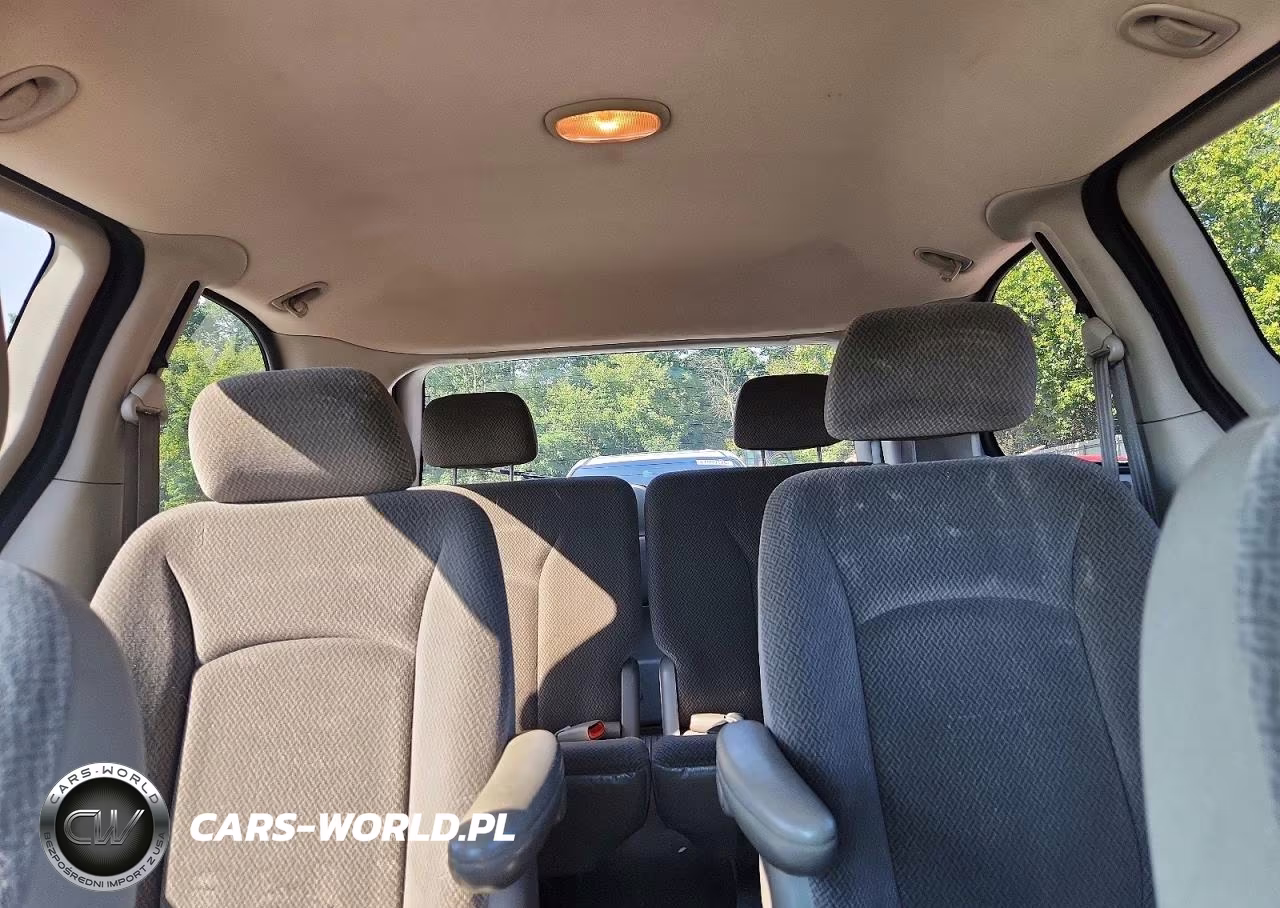 2005 Chrysler Town & Country VIN:1C4GP45R75B399669 - 10