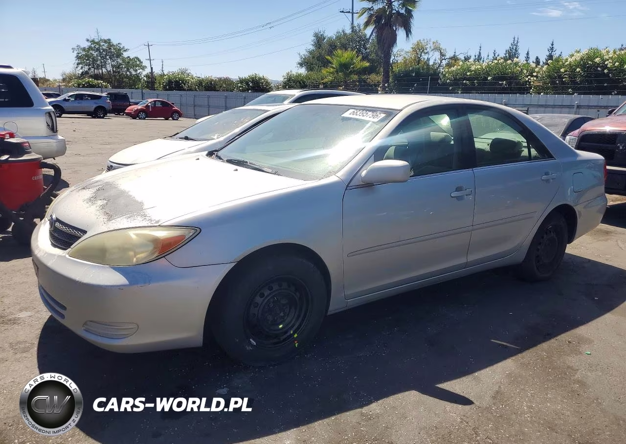 2004 Toyota Camry Le