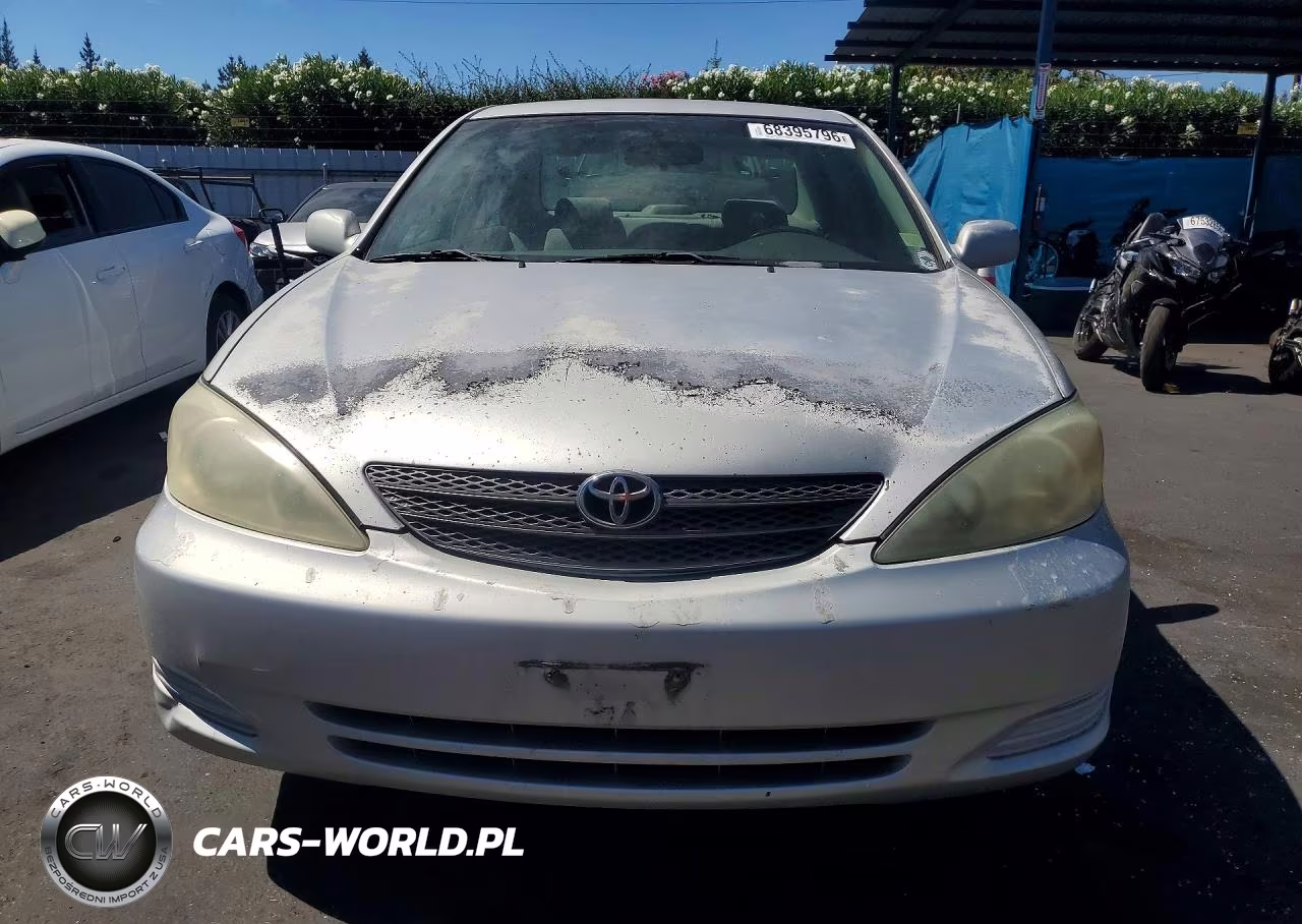 2004 Toyota Camry Le VIN:4T1BE32K74U268614 - 5