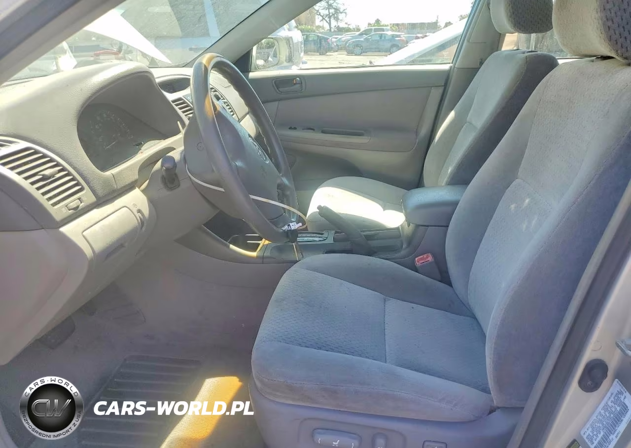 2004 Toyota Camry Le VIN:4T1BE32K74U268614 - 7