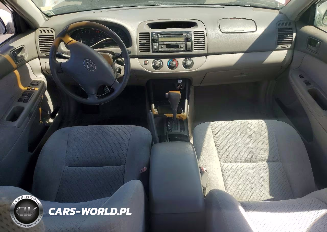 2004 Toyota Camry Le VIN:4T1BE32K74U268614 - 8