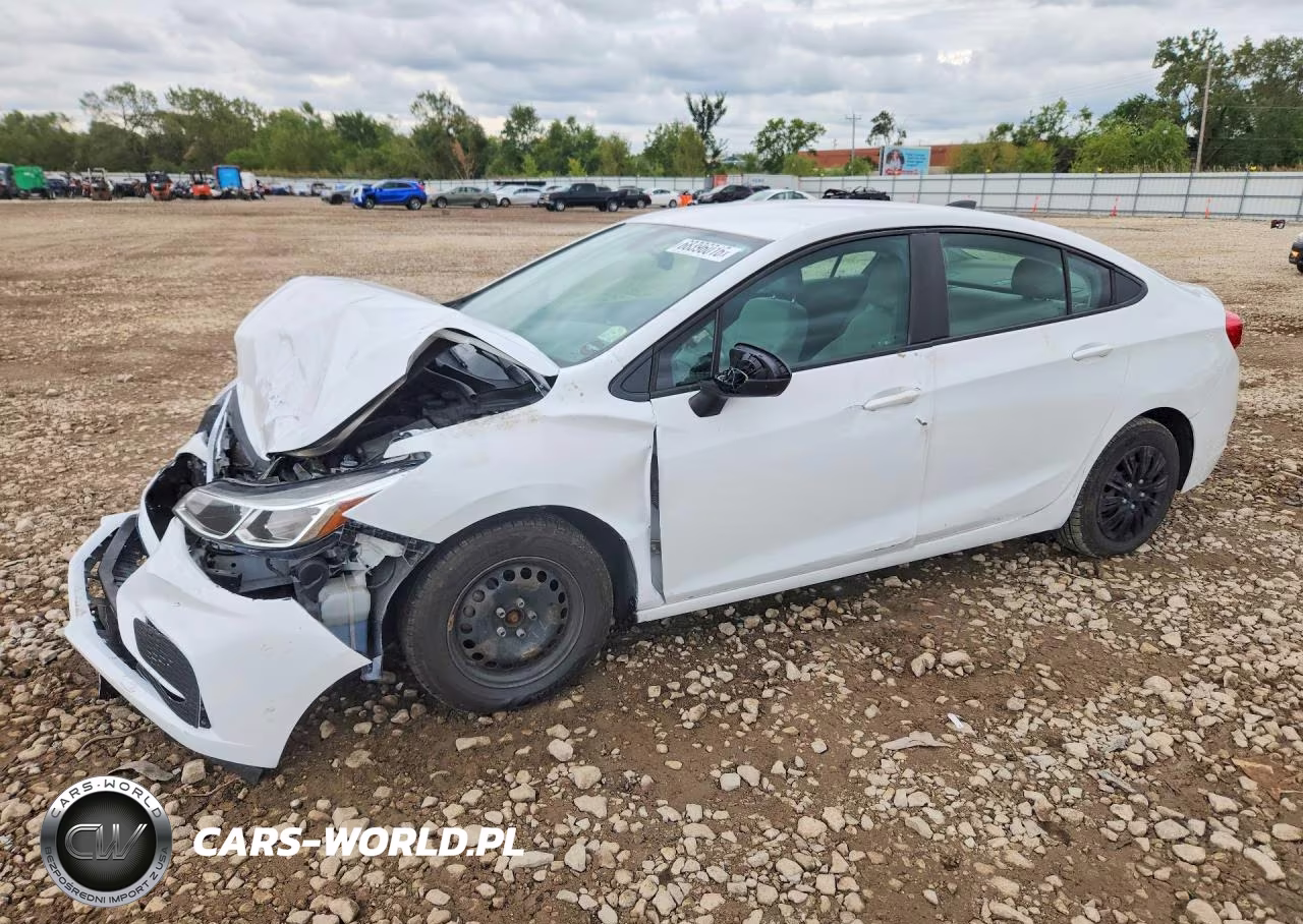 2017 Chevrolet Cruze Ls – zdjęcie 1 z 12
