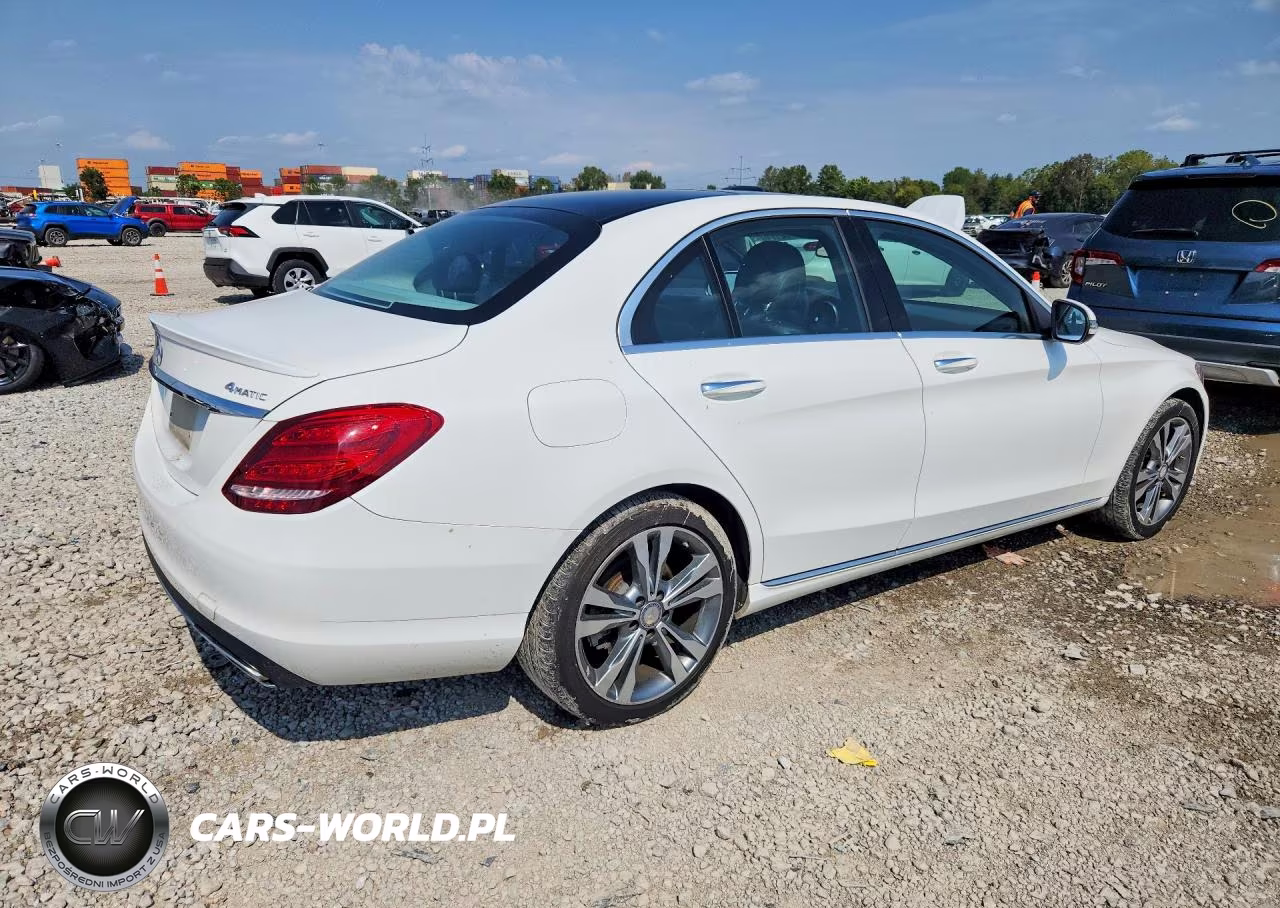 2016 Mercedes-Benz C VIN:55SWF4KB0GU175907 - 3