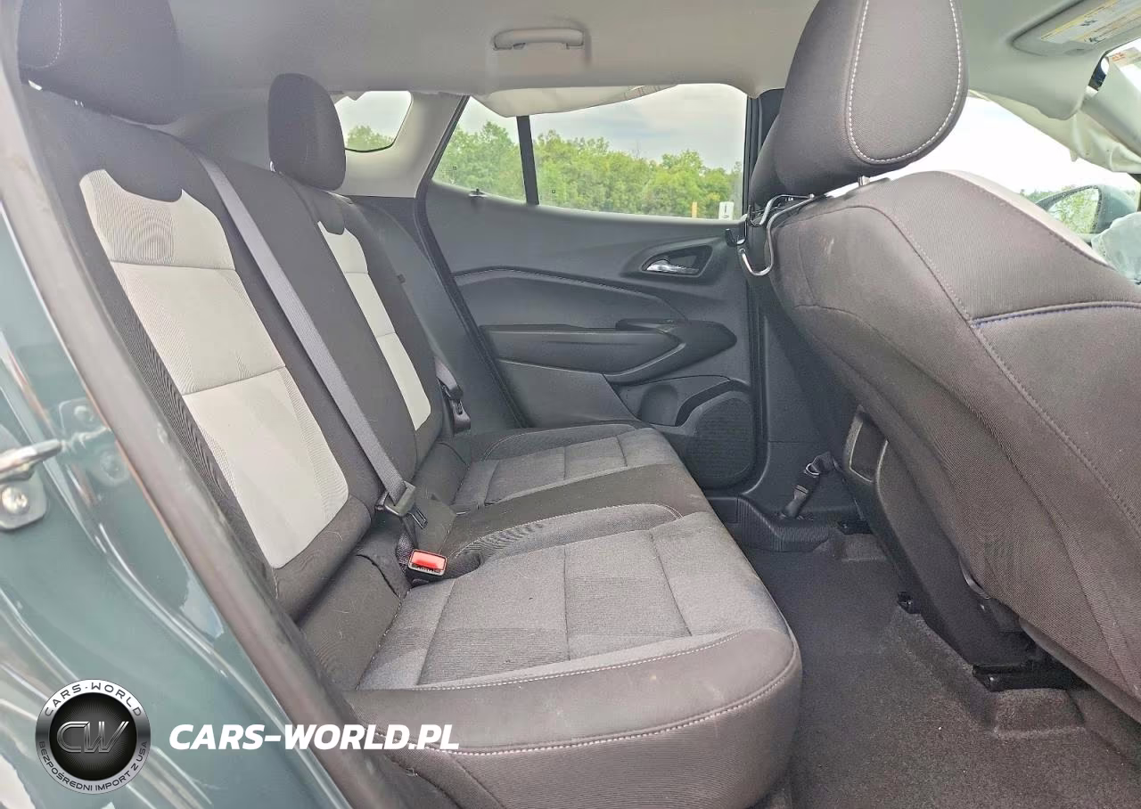 2025 Chevrolet Trax Ls VIN:KL77LFEP3SC050890 - 11