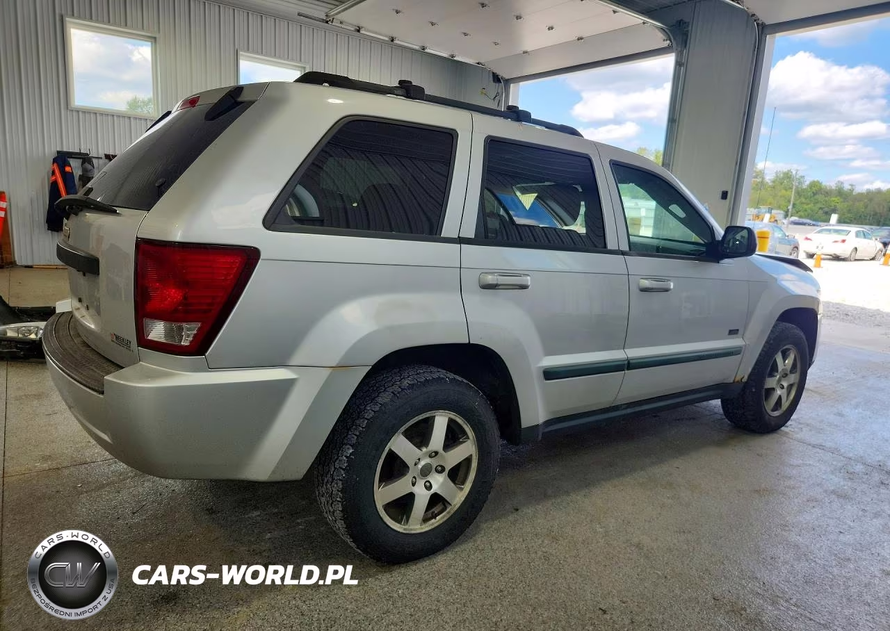 2008 Jeep Grand Cherokee Laredo VIN:1J8GR48K48C164887 - 3