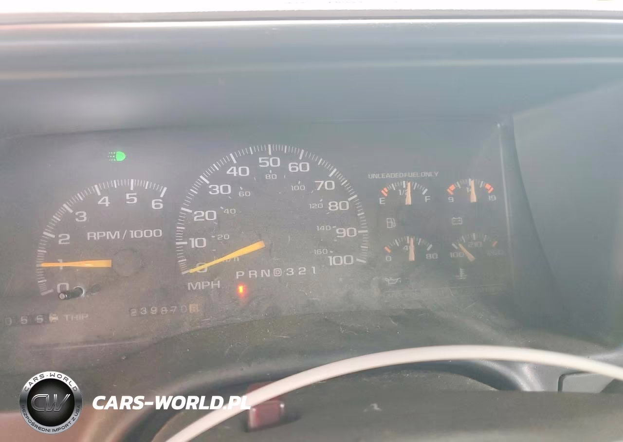 1997 Chevrolet Tahoe K1500 VIN:1GNEK13RXVJ390081 - 9