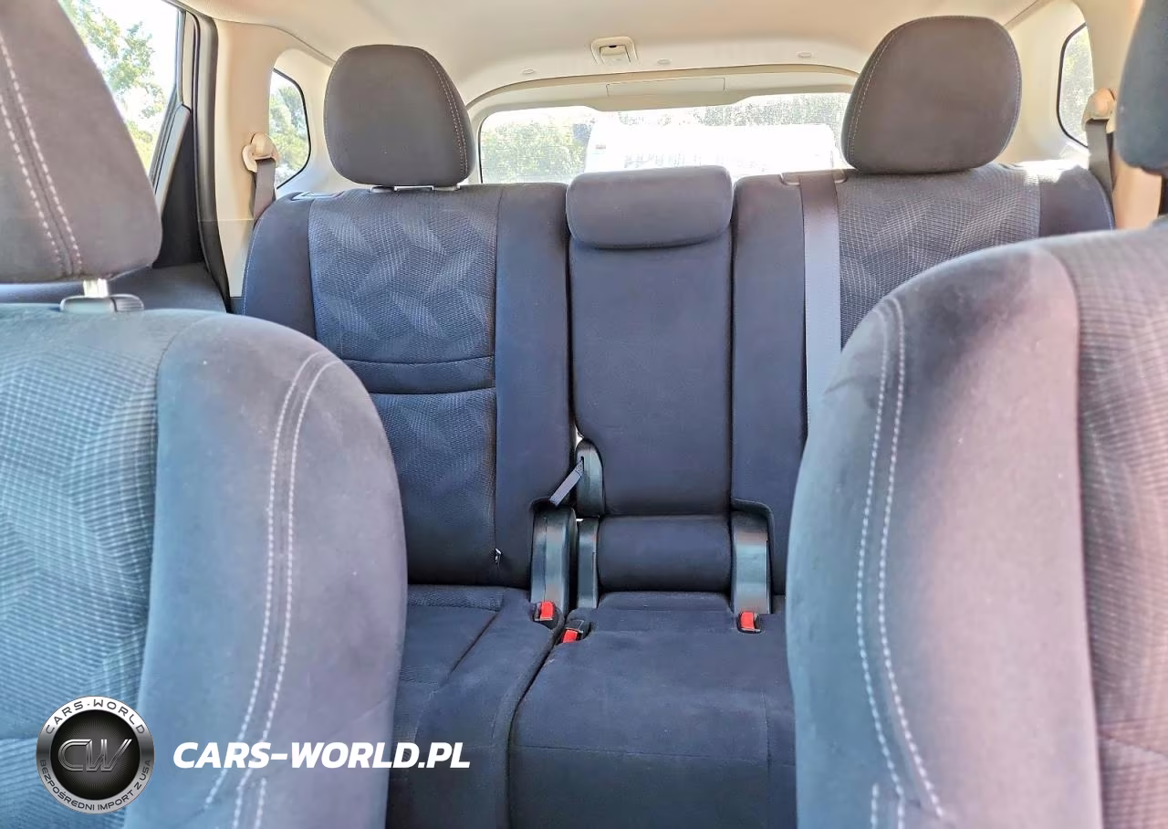 2016 Nissan Rogue S VIN:JN8AT2MV6GW133841 - 10