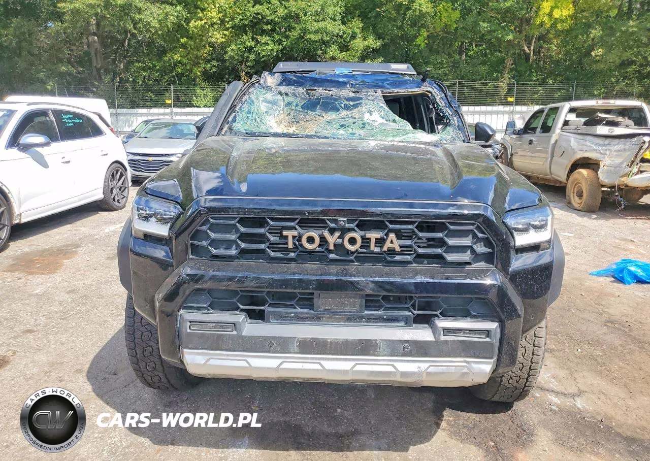 2025 Toyota 4Runner Hybrid Trailhunter VIN:JTEVB5BR5S5017015 - 5