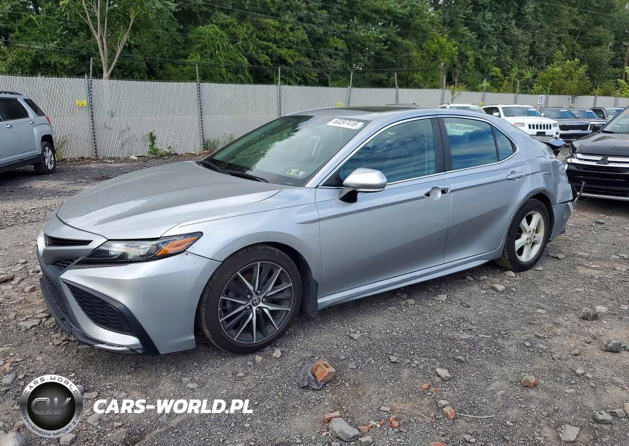 2022 Toyota Camry Se – zdjęcie 1 z 12