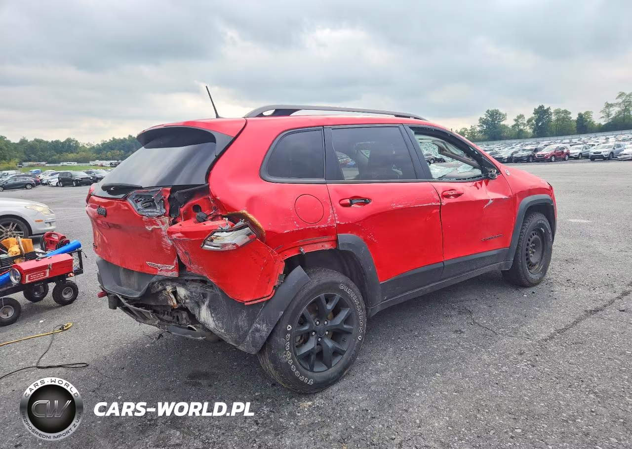 2017 Jeep Cherokee Trailhawk VIN:1C4PJMBS5HW636102 - 3