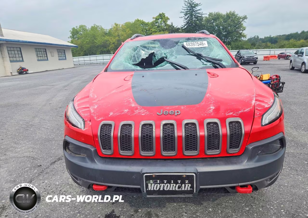 2017 Jeep Cherokee Trailhawk VIN:1C4PJMBS5HW636102 - 5