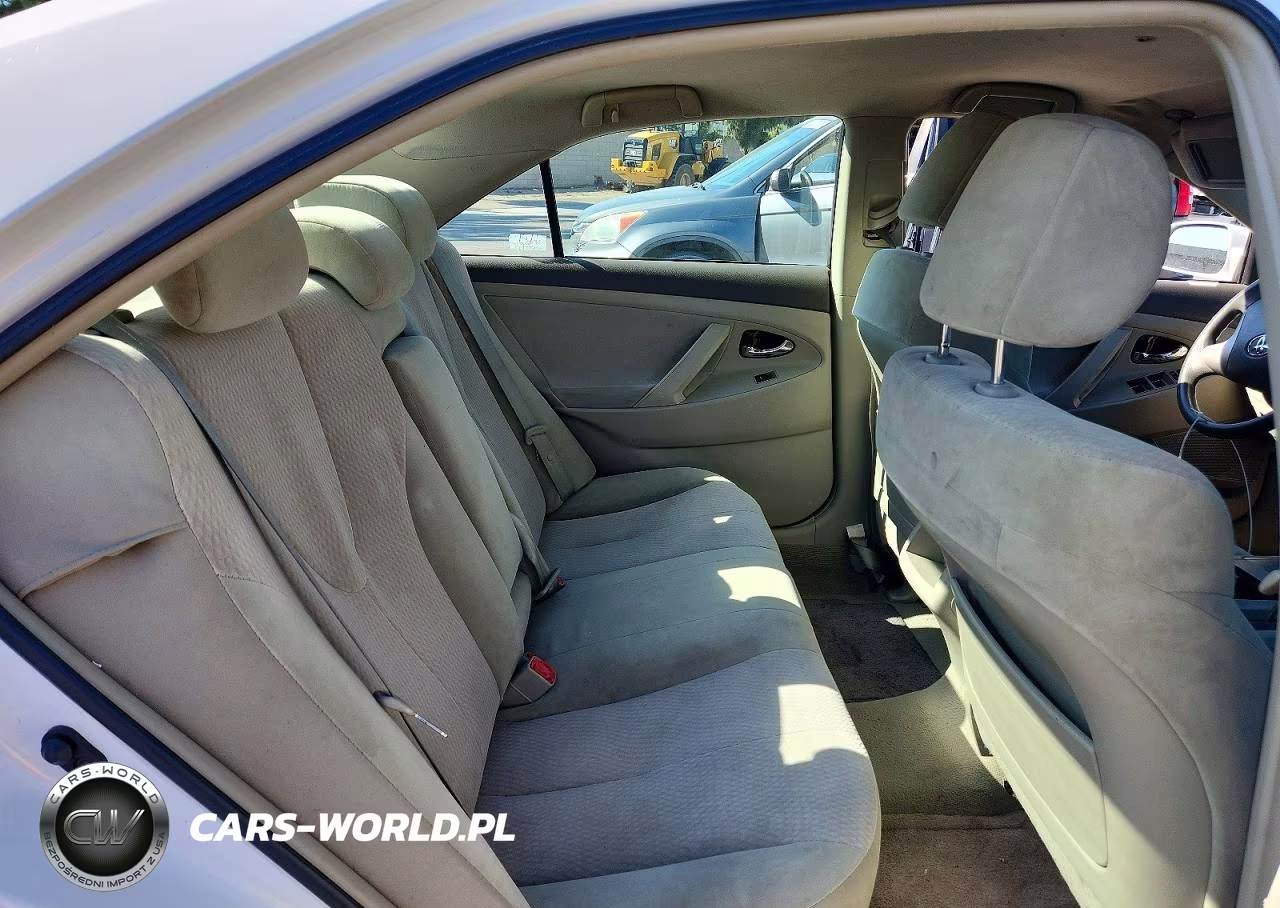 2010 Toyota Camry Le VIN:4T1BF3EK8AU564987 - 10