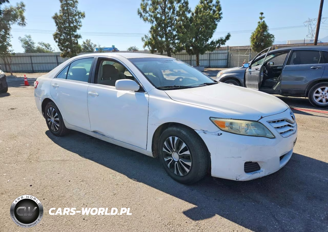 2010 Toyota Camry Le VIN:4T1BF3EK8AU564987 - 4