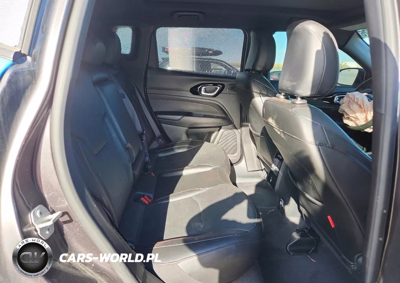 2023 Jeep Compass Trailhawk VIN:3C4NJDDN0PT508482 - 10