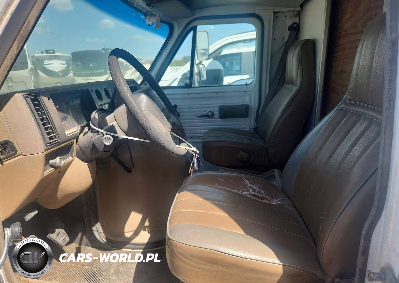 1995 Chevrolet G30 Box Truck VIN:1GBHG31K1SF224186 - 7