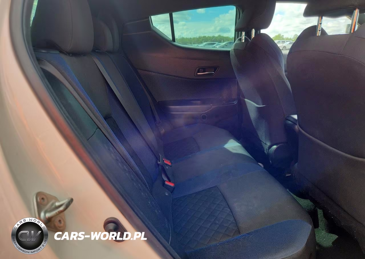 2020 Toyota C-Hr Xle VIN:NMTKHMBXXLR110444 - 11