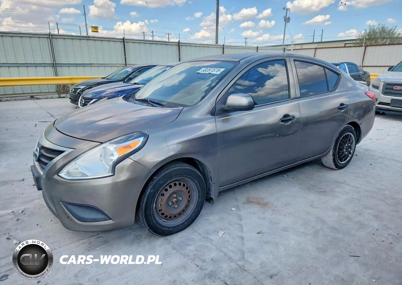 2016 Nissan Versa 1.6 S Plus