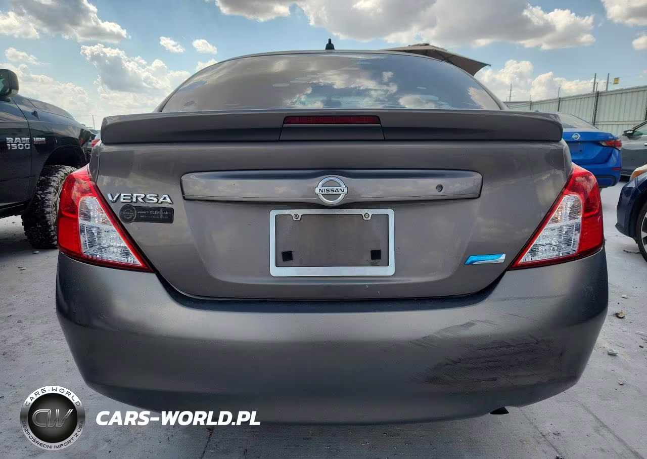 2016 Nissan Versa 1.6 S Plus VIN:3N1CN7AP1GL870410 - 6