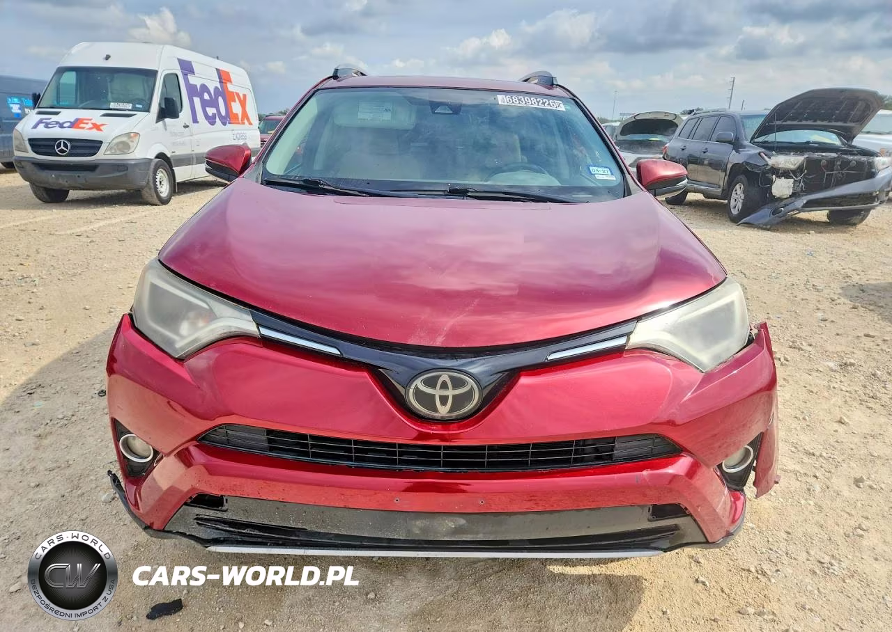 2018 Toyota Rav4 Xle VIN:2T3WFREV3JW492375 - 5