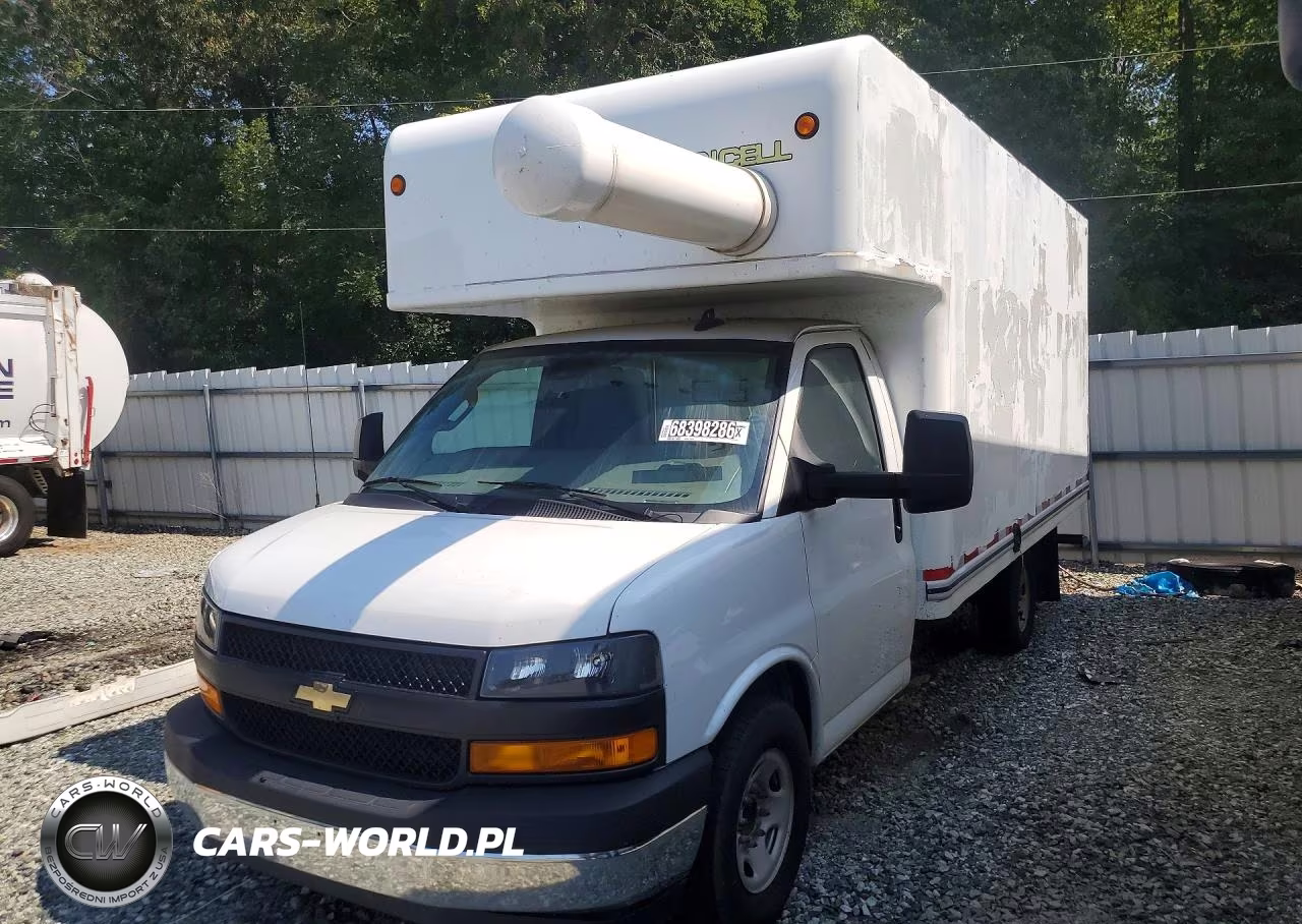 2020 Chevrolet Express G3500 Box Truck VIN:1GB0GSFG9L1259116 - 1