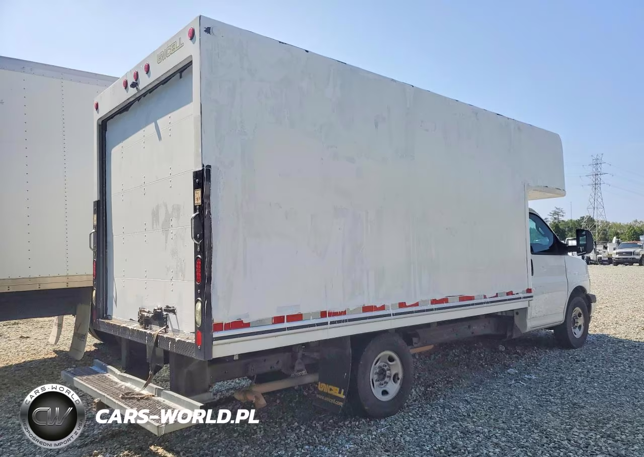 2020 Chevrolet Express G3500 Box Truck VIN:1GB0GSFG9L1259116 - 3