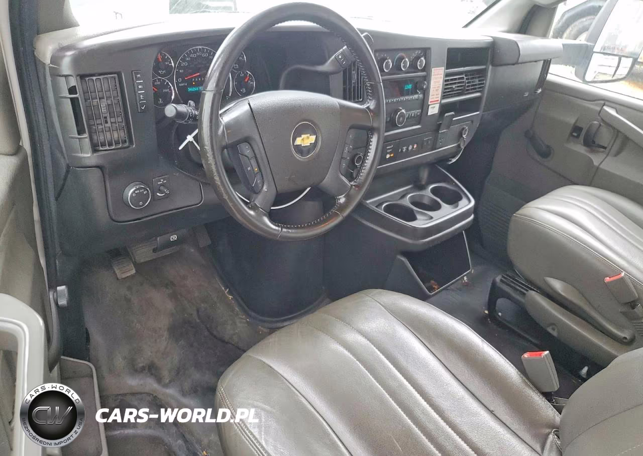 2020 Chevrolet Express G3500 Box Truck VIN:1GB0GSFG9L1259116 - 8